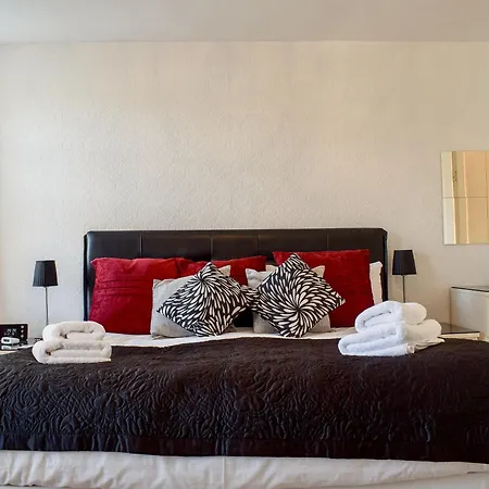 Warner Lea באונס-און-ווינדרמיר